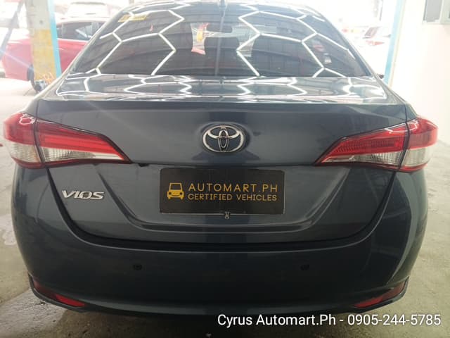 Car gallery image