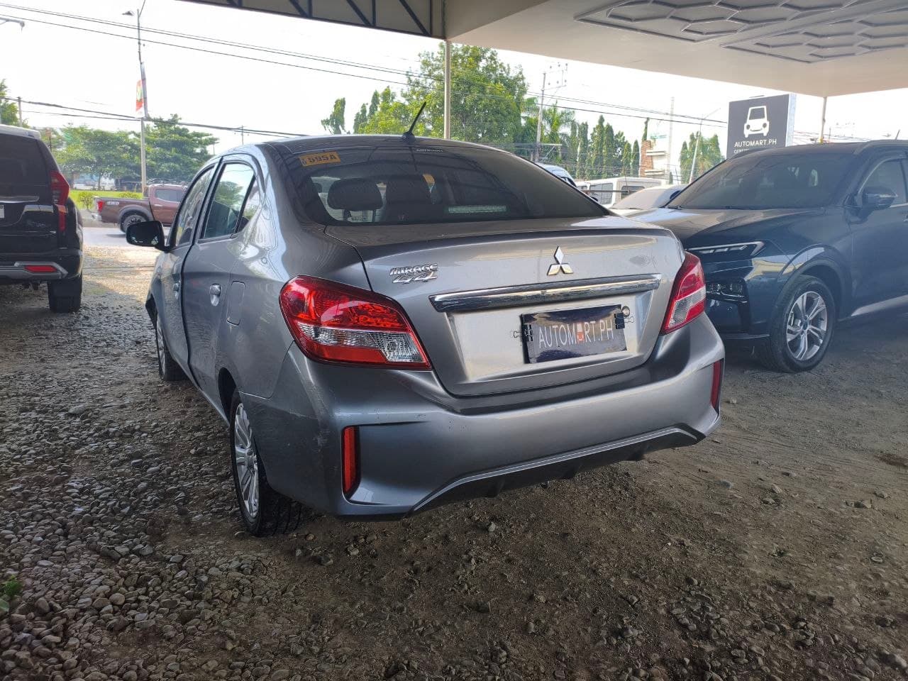 Car gallery image