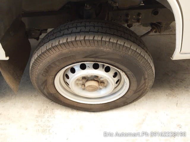 Car gallery image