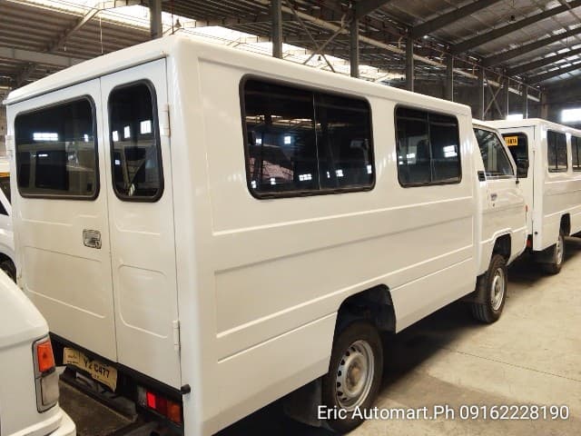 Car gallery image