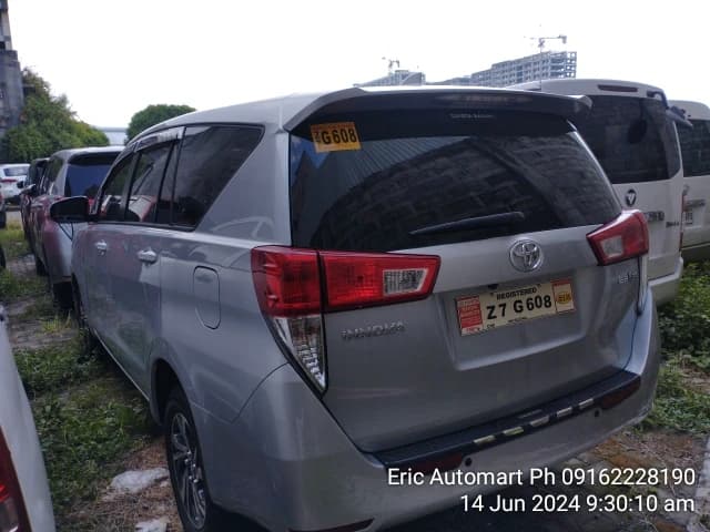 Car gallery image