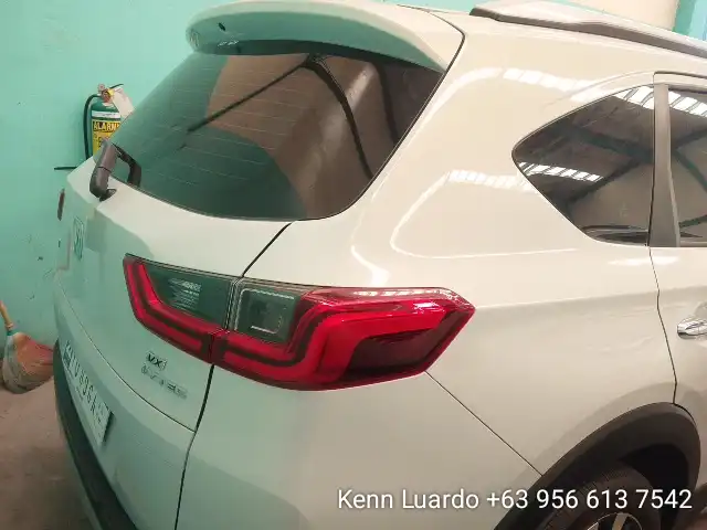 Car gallery image