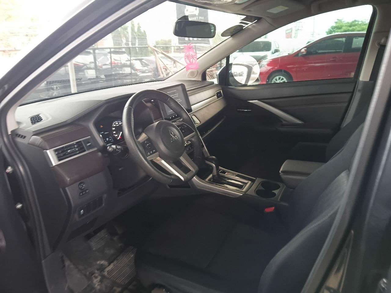 Car gallery image
