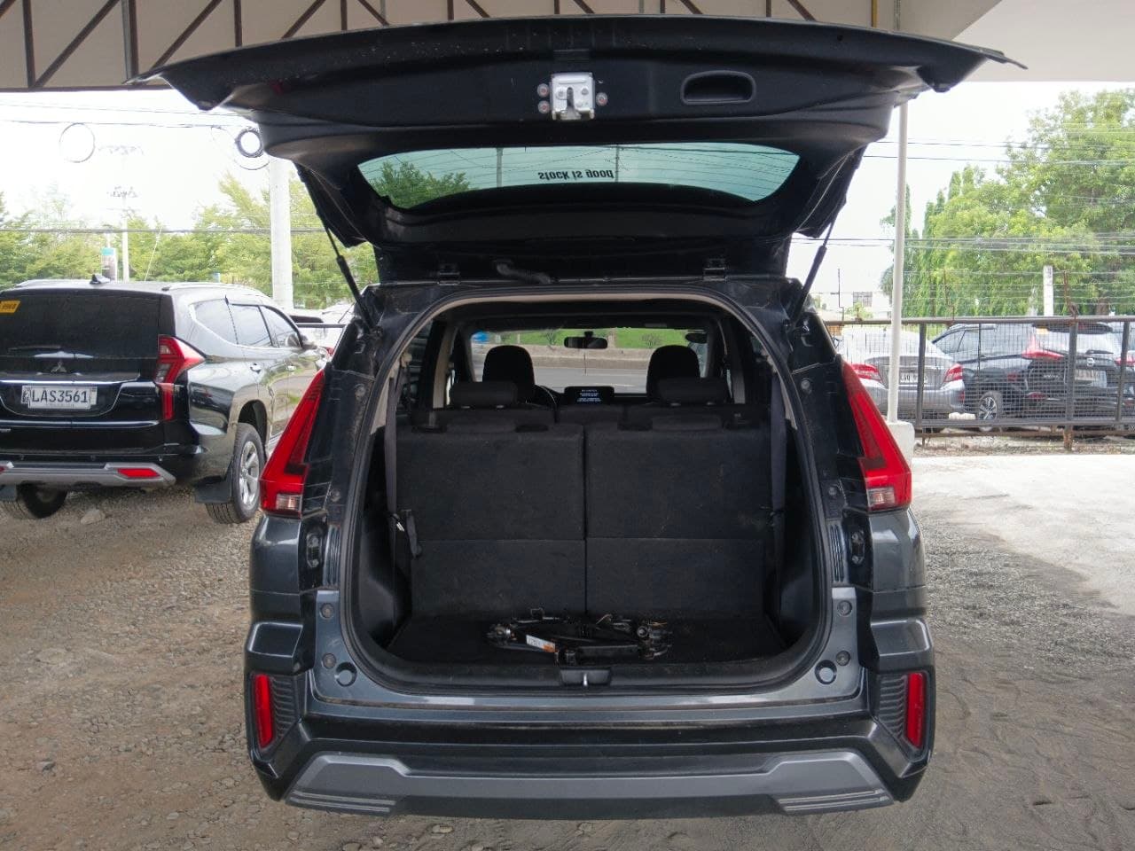 Car gallery image