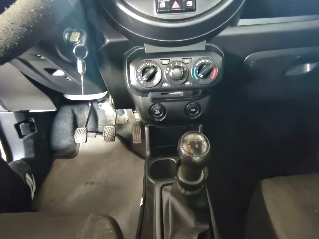 Car gallery image