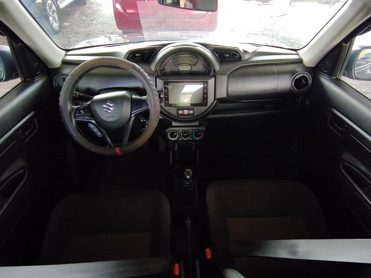 Car gallery image