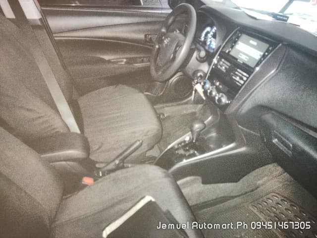 Car gallery image