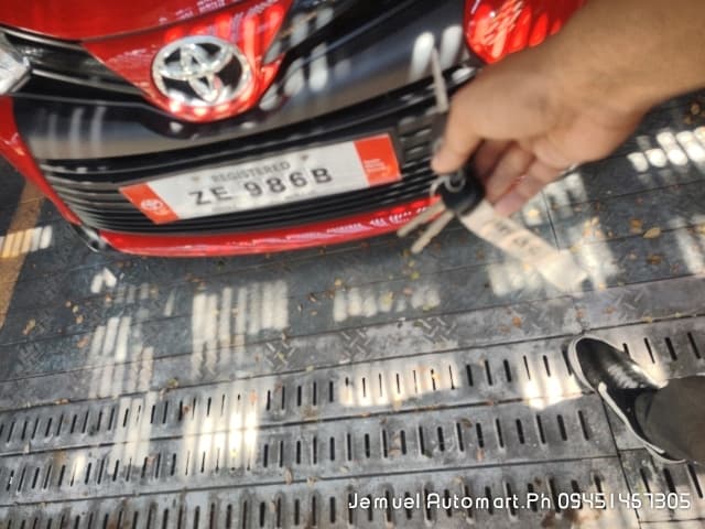 Car gallery image