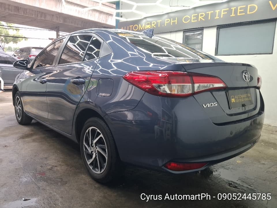 Car gallery image