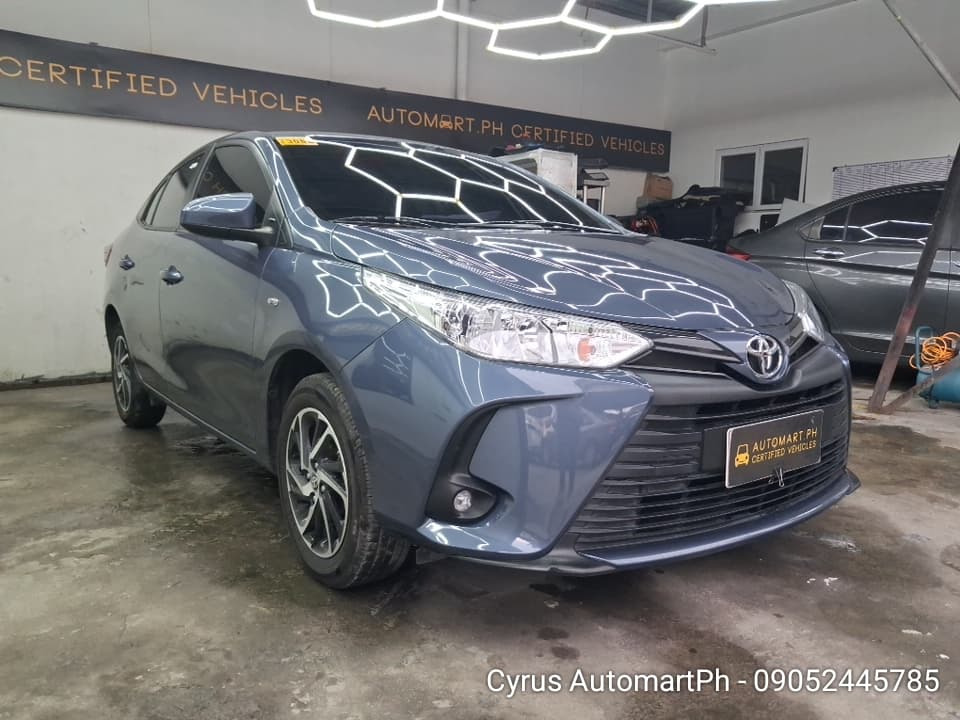 Car gallery image