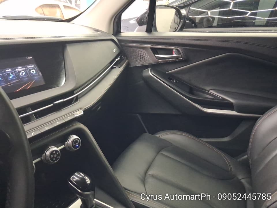 Car gallery image