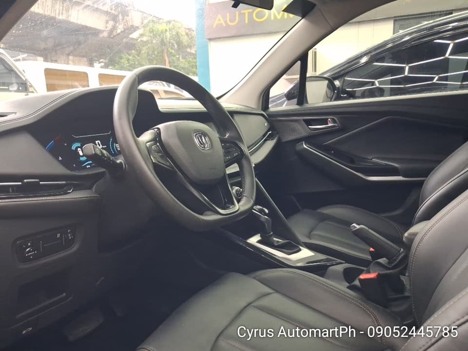Car gallery image