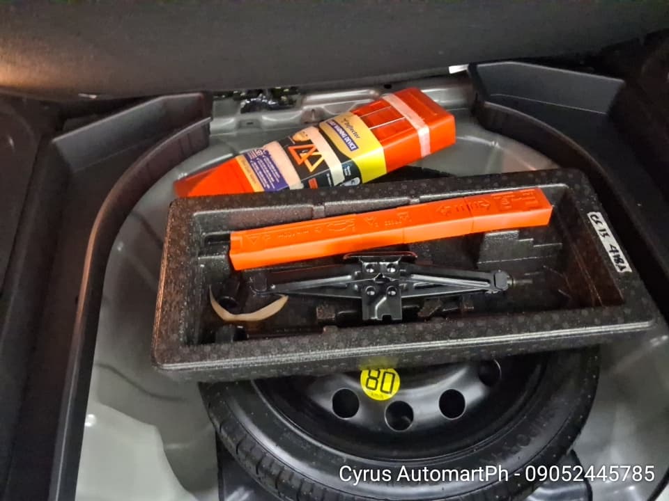 Car gallery image