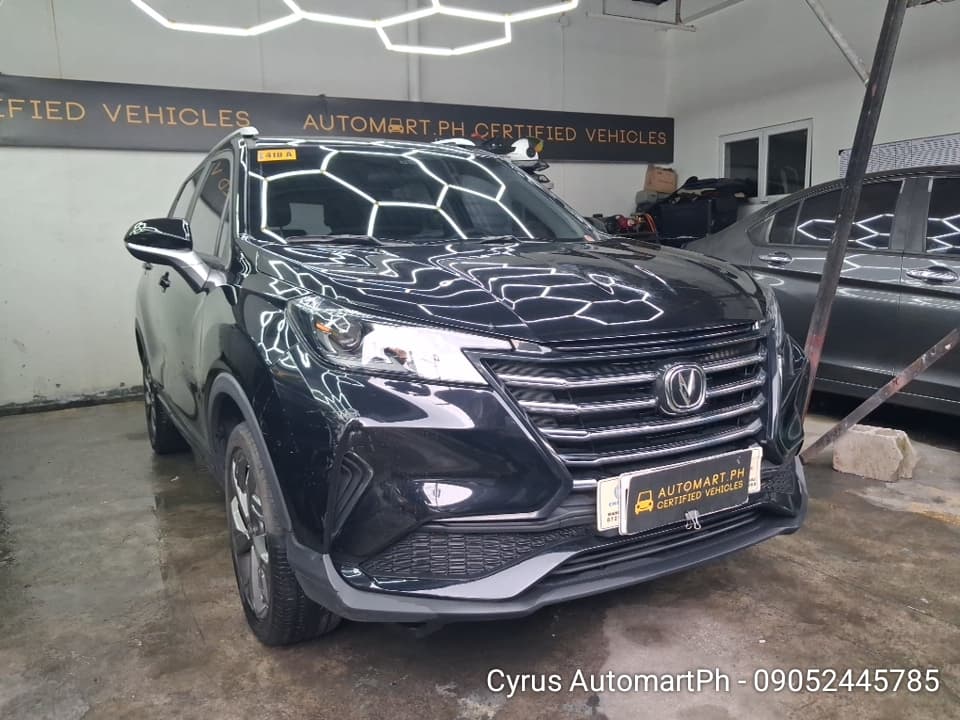 Car gallery image