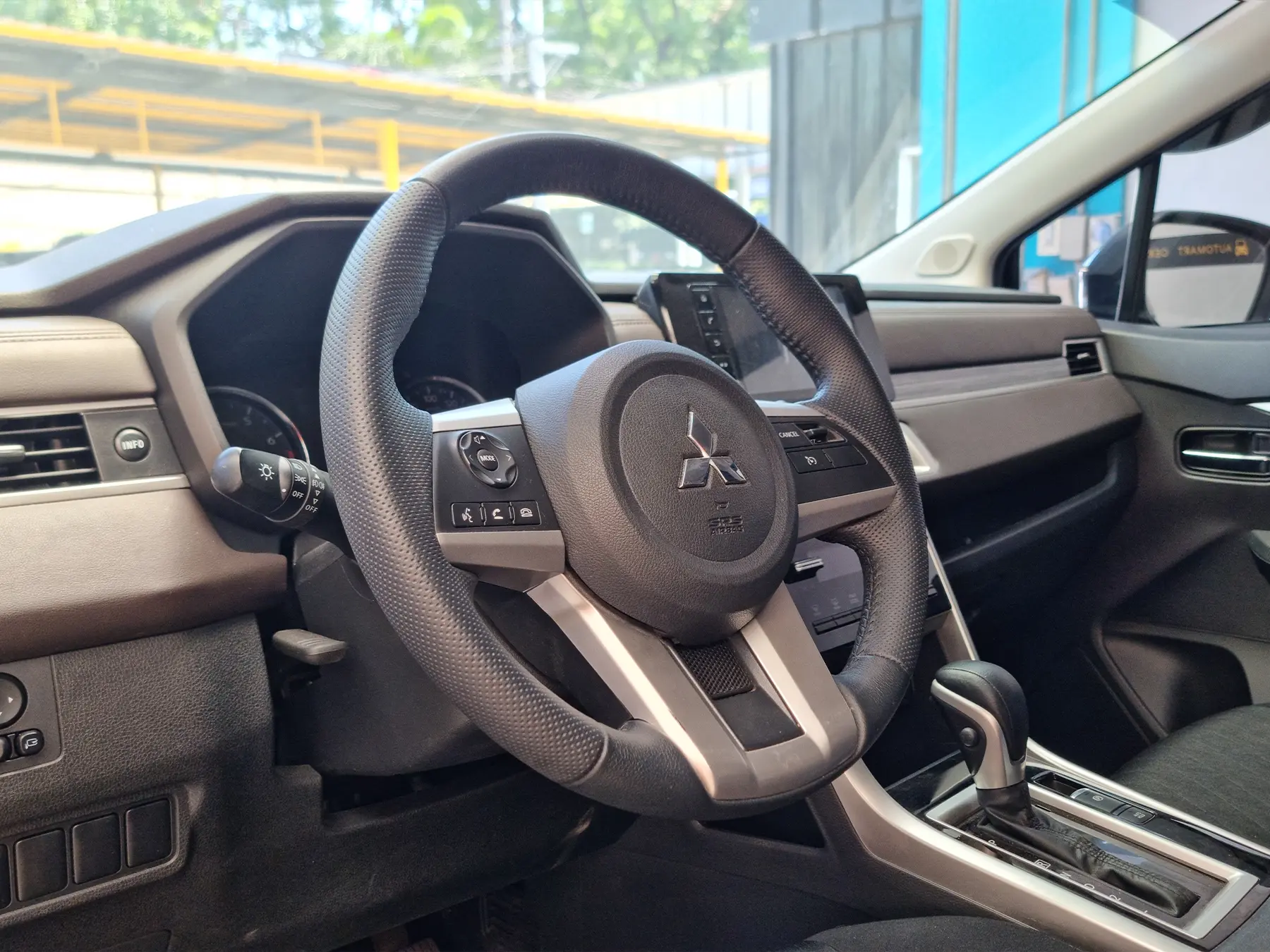 Car gallery image