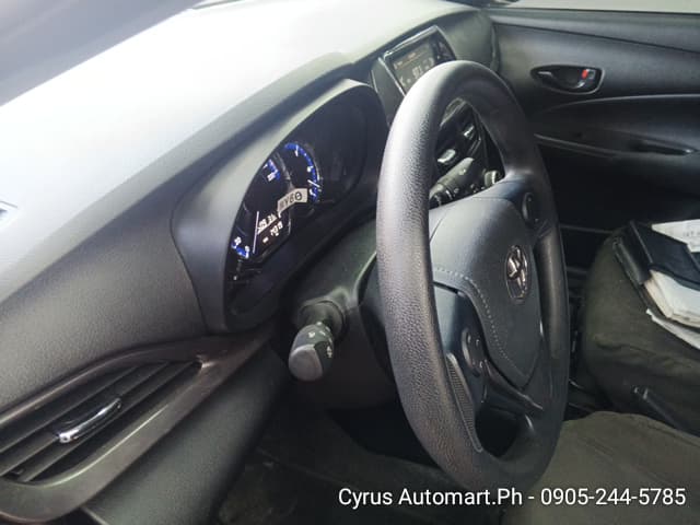 Car gallery image