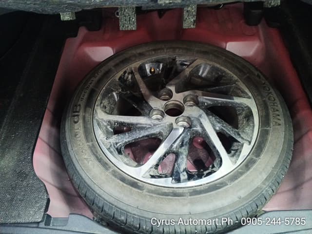 Car gallery image