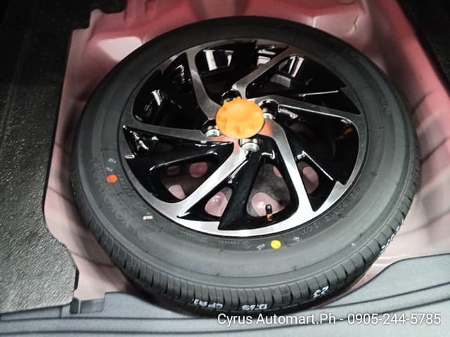 Car gallery image