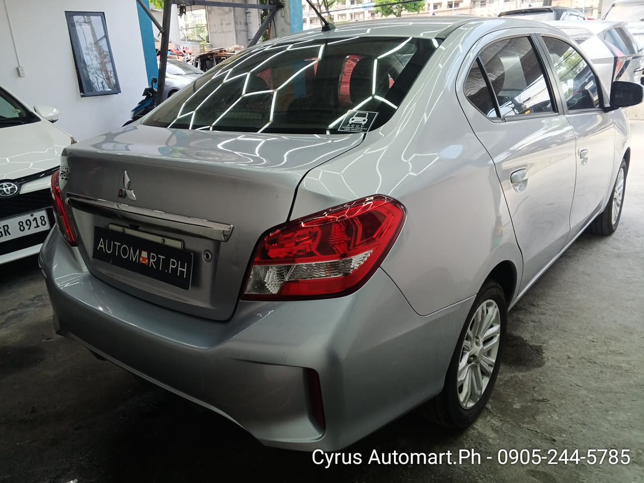 Car gallery image