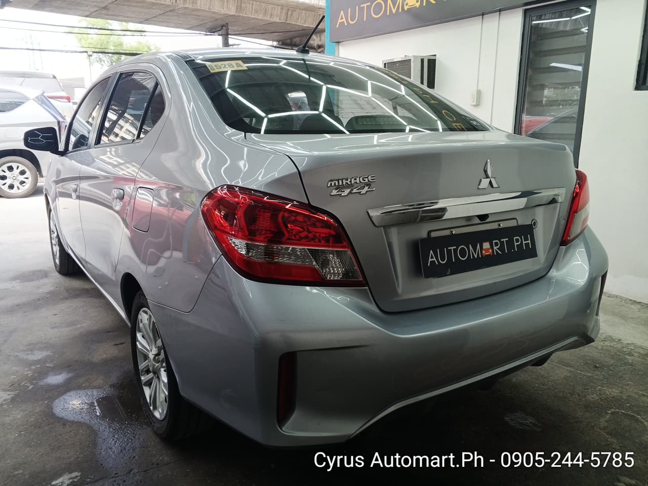 Car gallery image