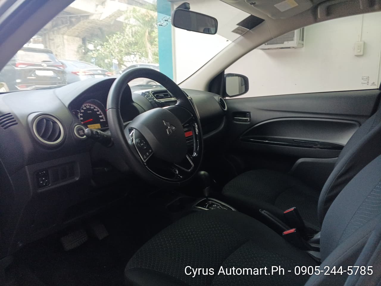 Car gallery image