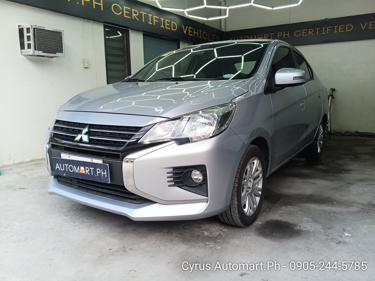 Car gallery image
