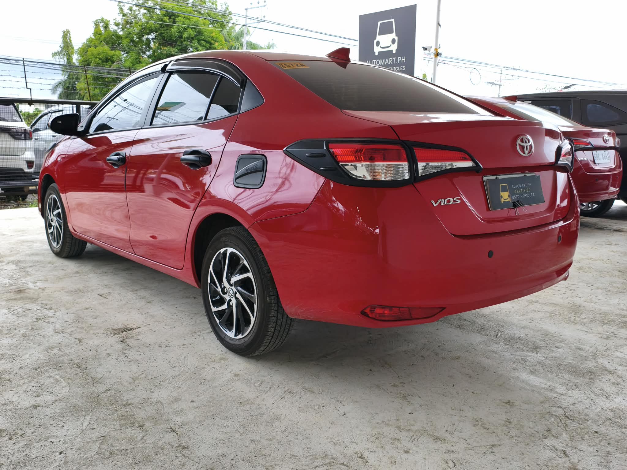 Car gallery image