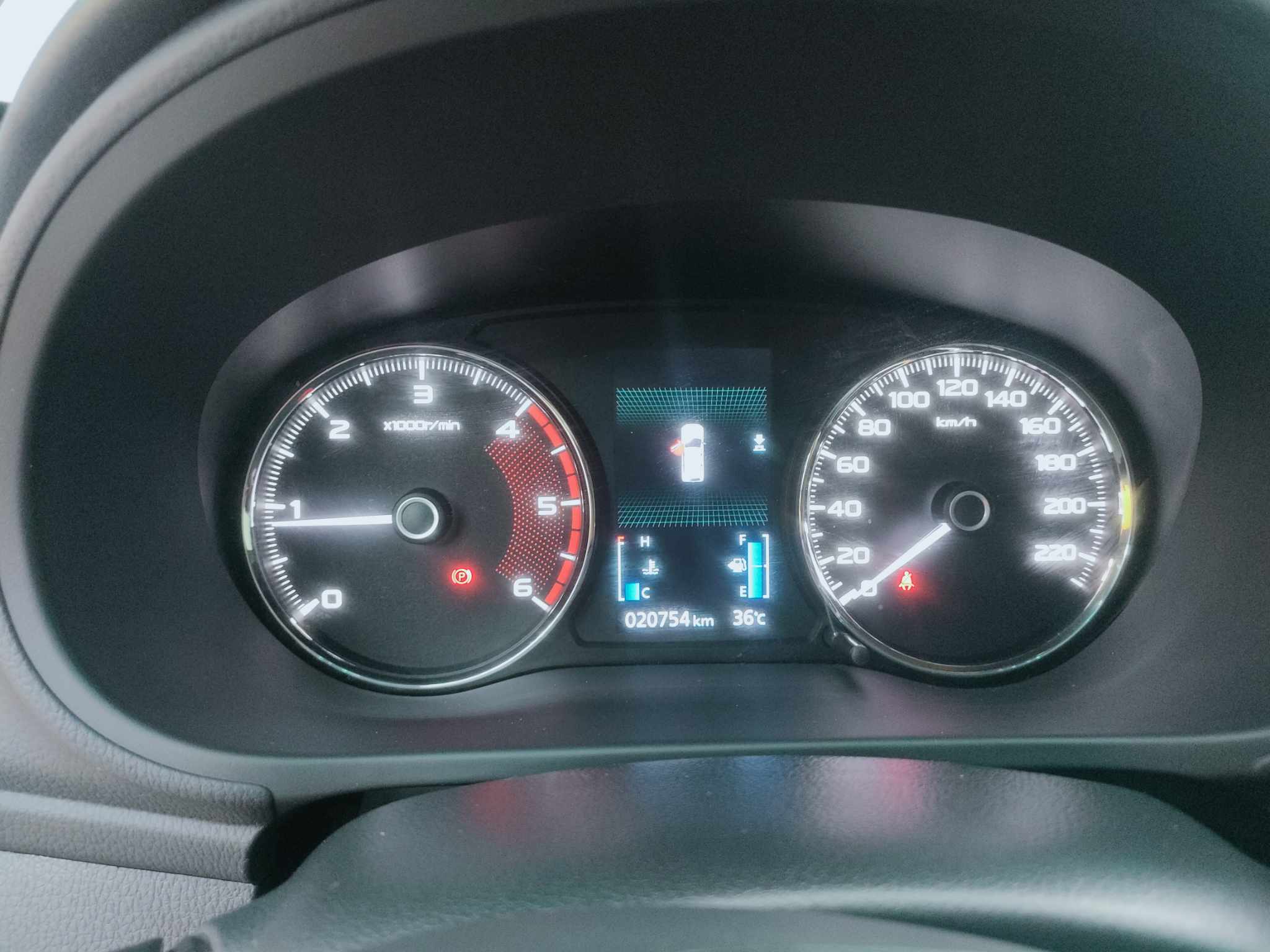 2022 MITSUBISHI MONTERO GLX 4x2 2.4