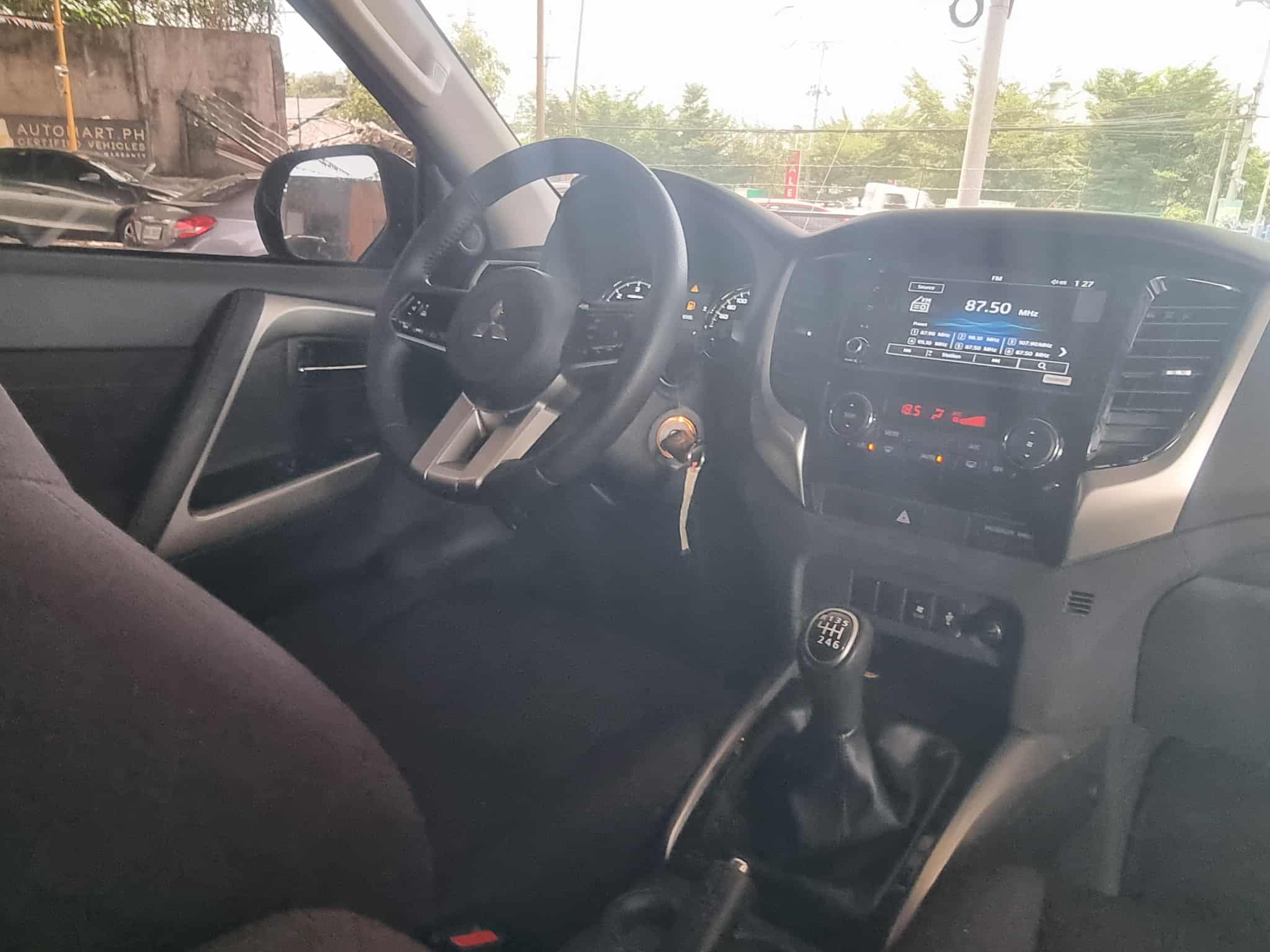 Car gallery image