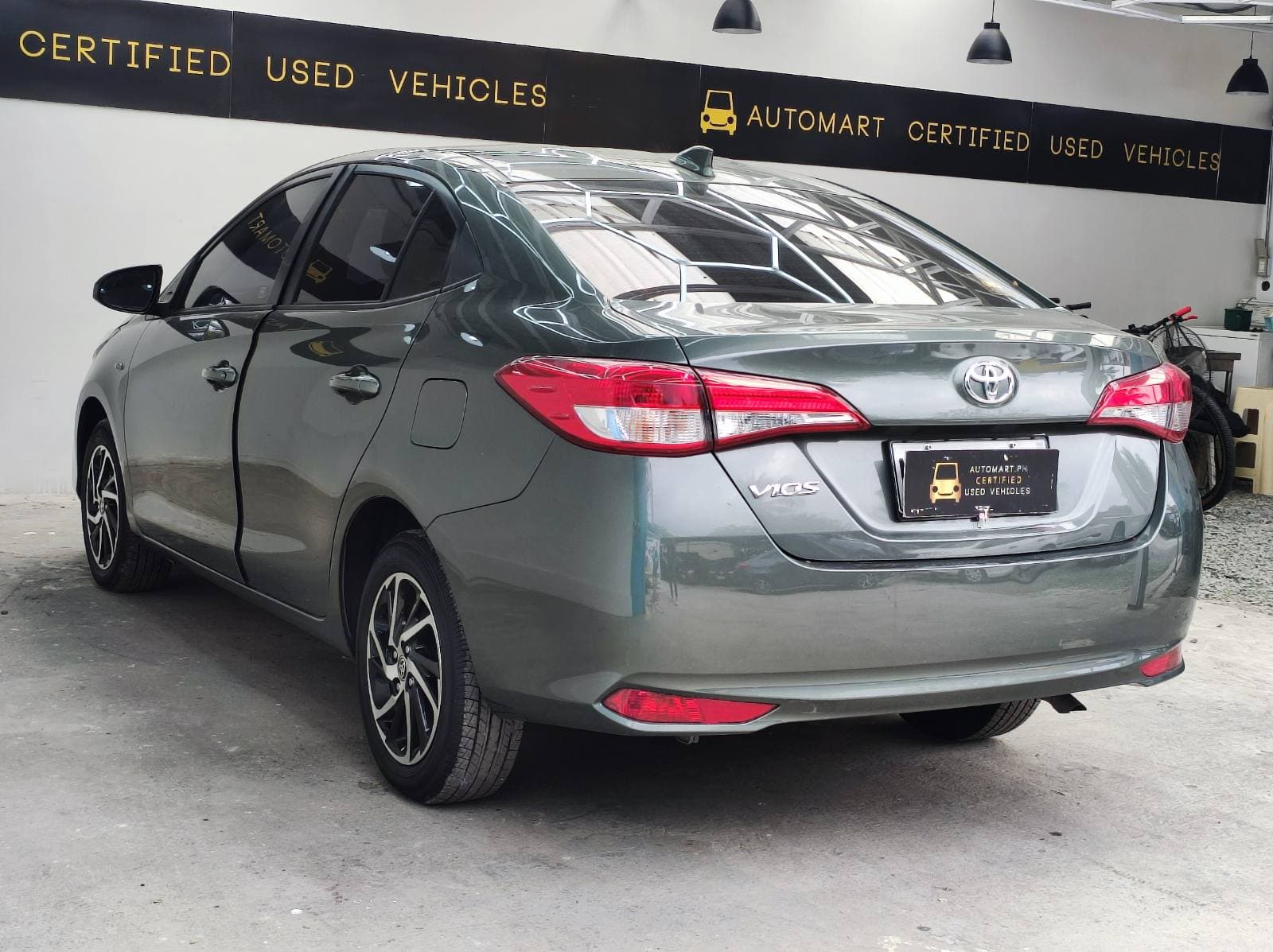 Car gallery image