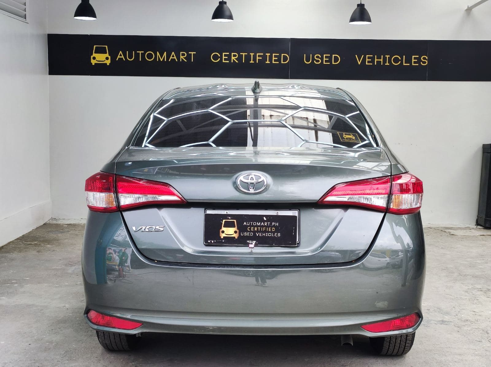 Car gallery image