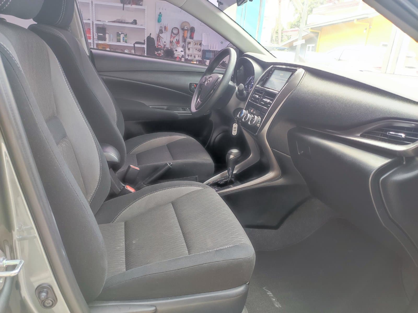 Car gallery image