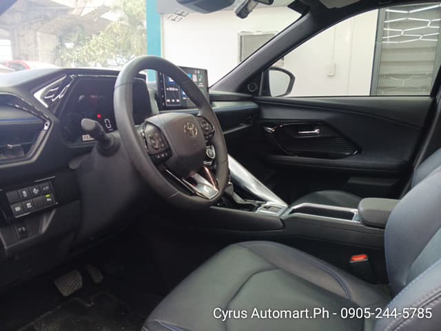Car gallery image