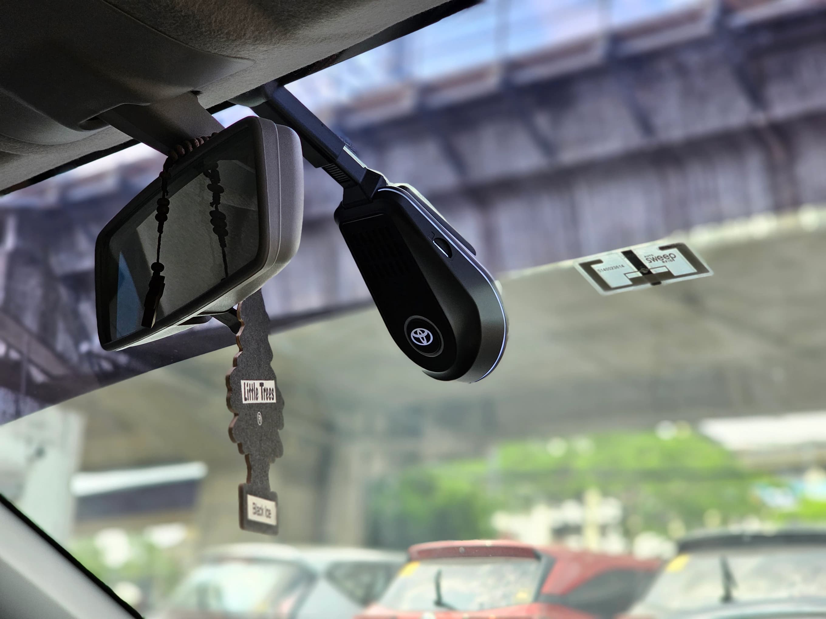 Car gallery image