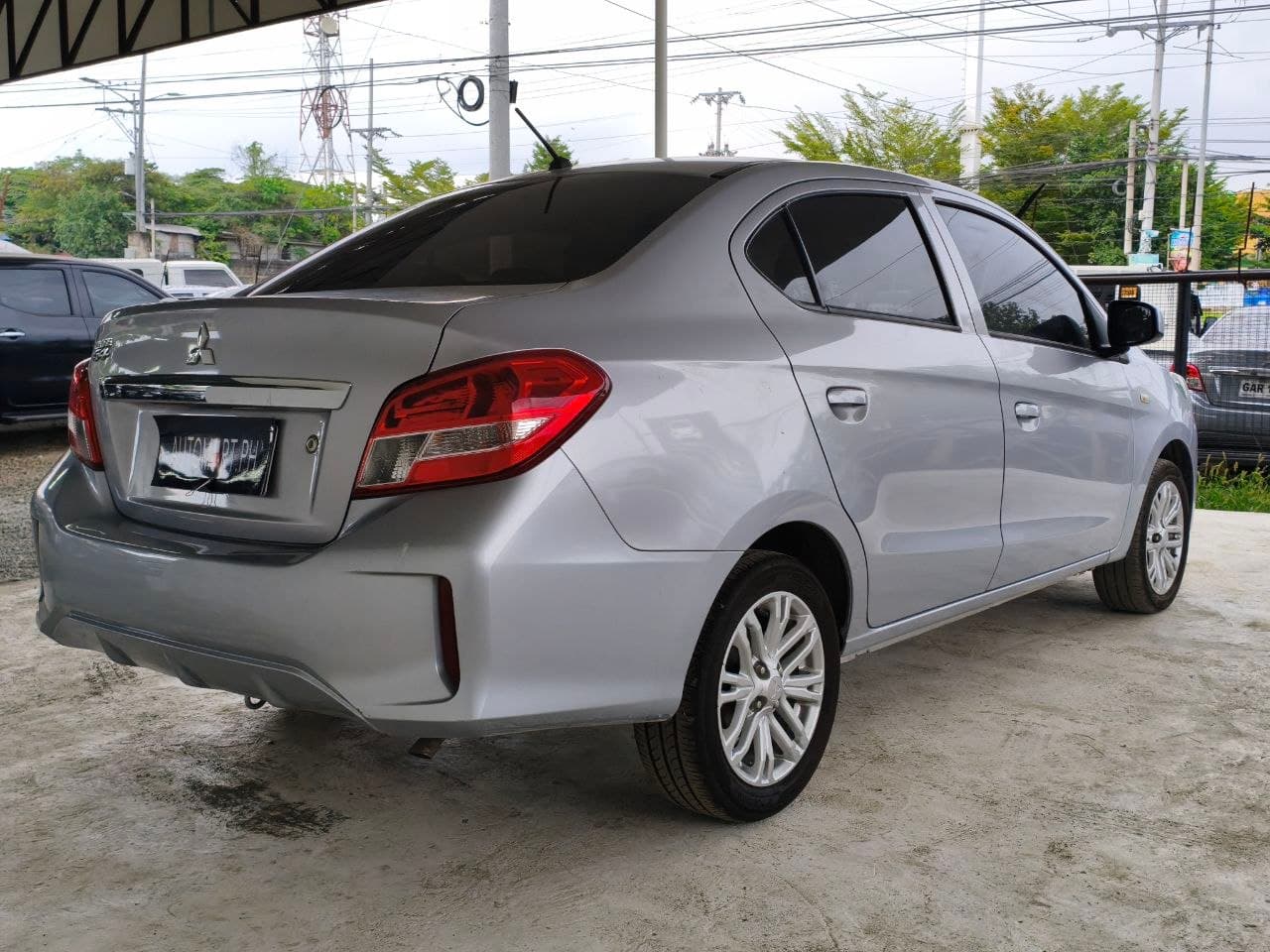 Car gallery image