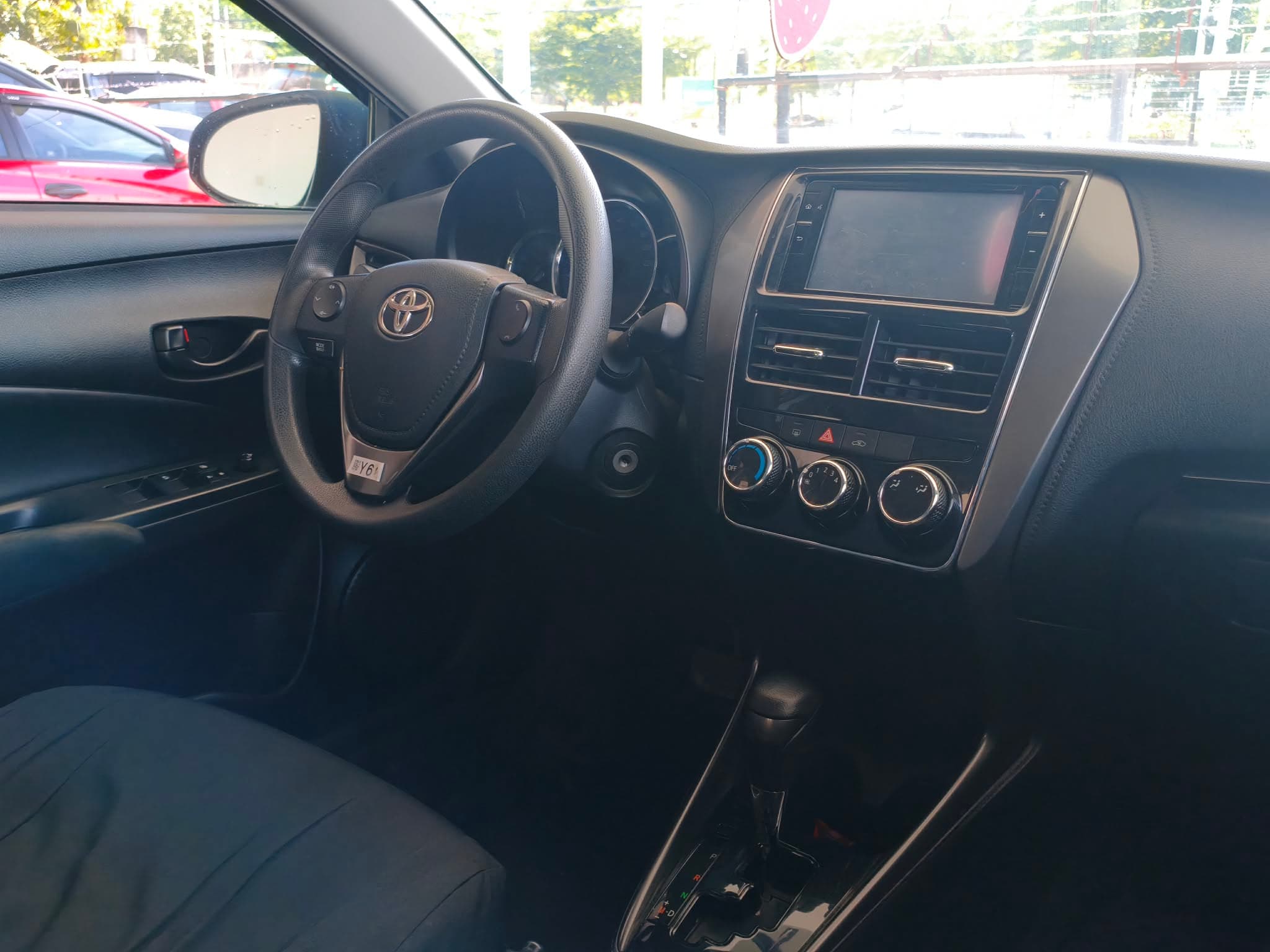 Car gallery image
