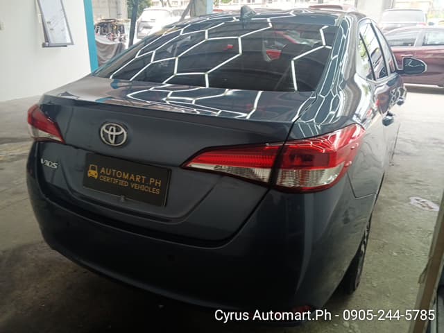 Car gallery image