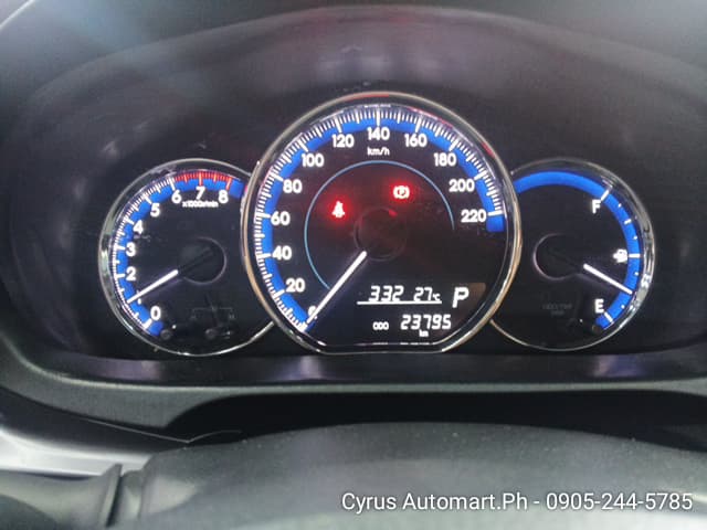 Car gallery image