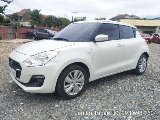 Car gallery image