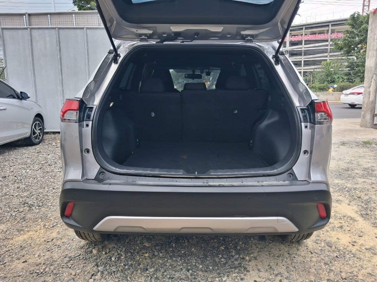Car gallery image