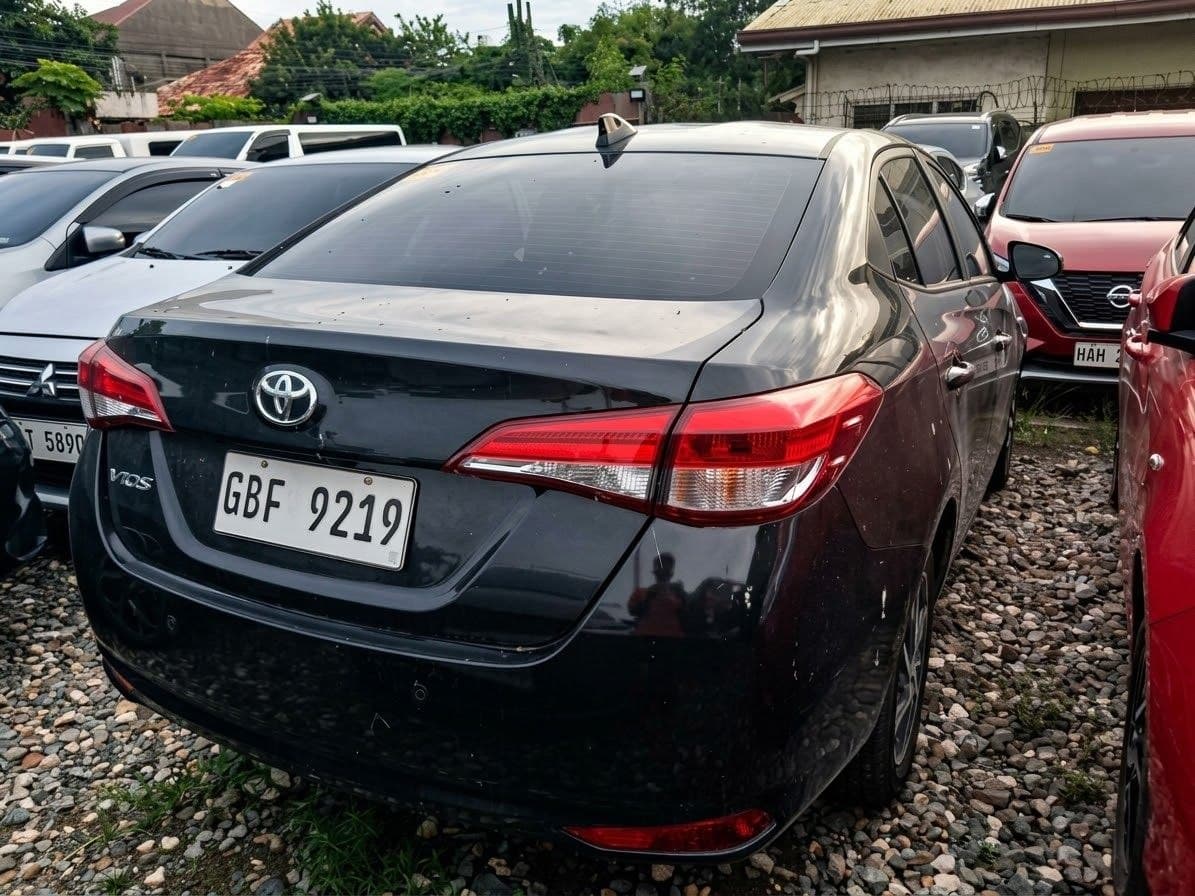 Car gallery image