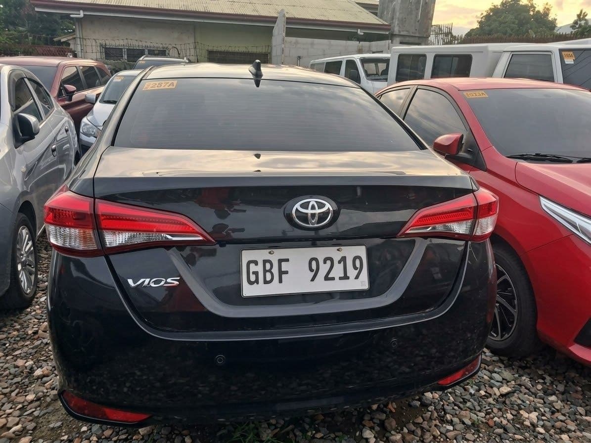 Car gallery image