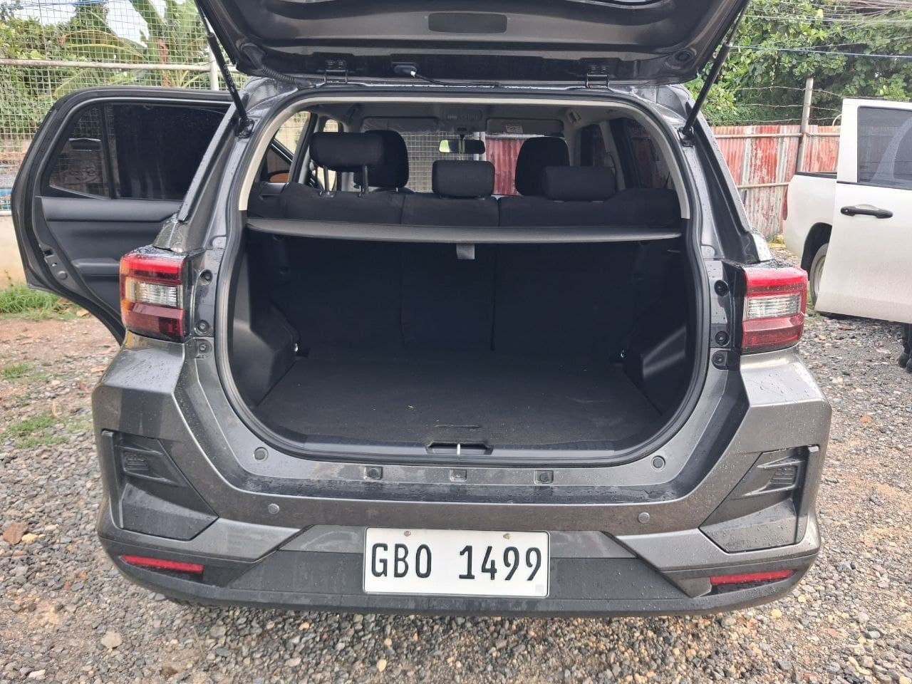 Car gallery image
