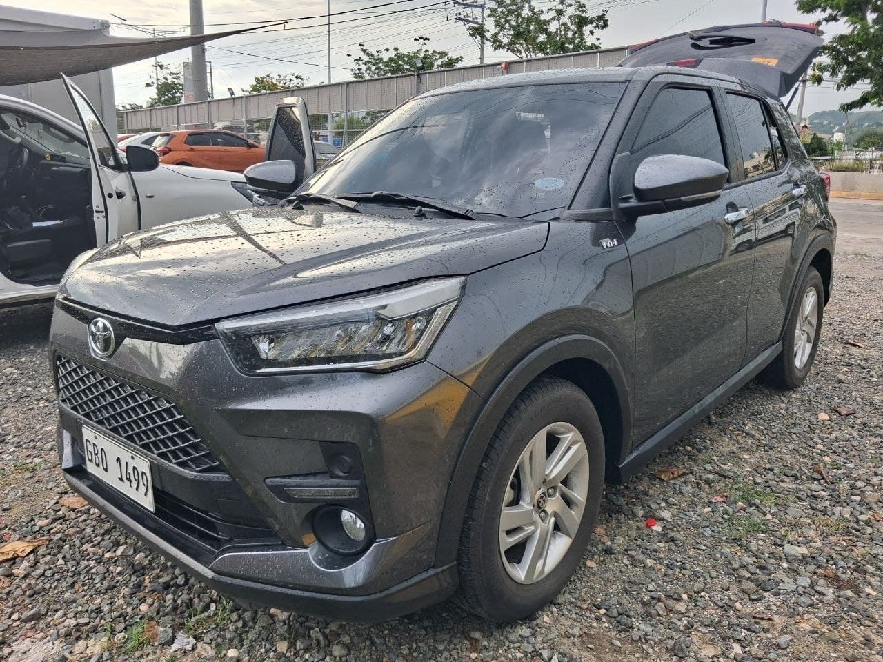 Car gallery image