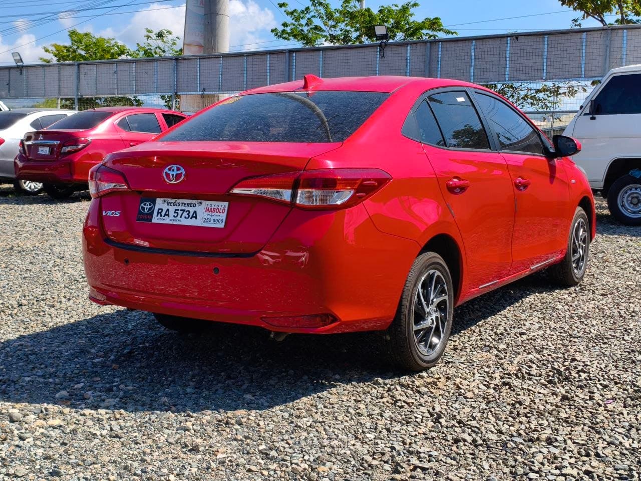 Car gallery image