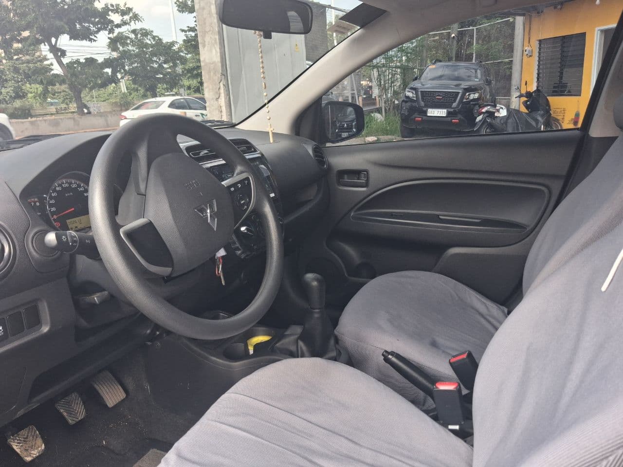 Car gallery image