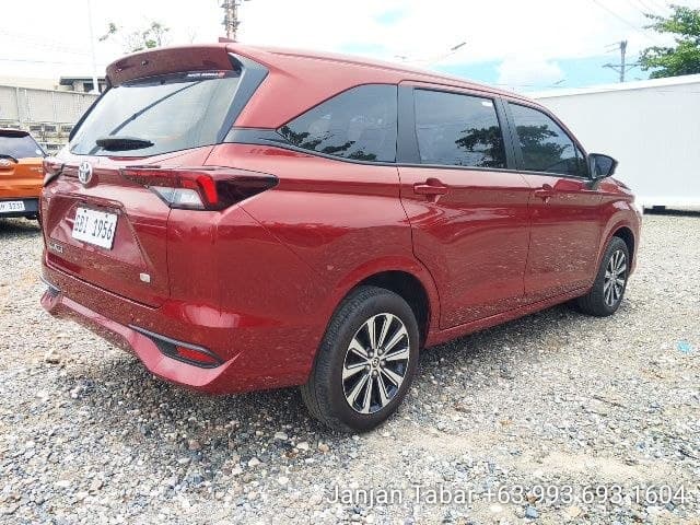 Car gallery image