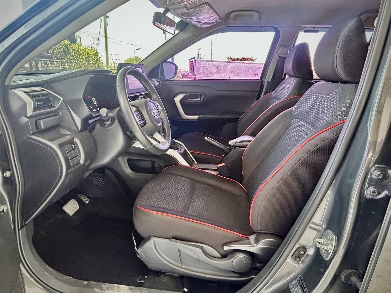 Car gallery image