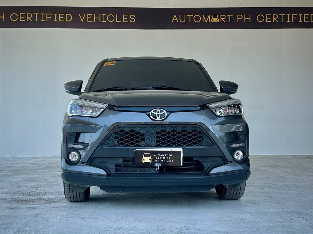 Car gallery image