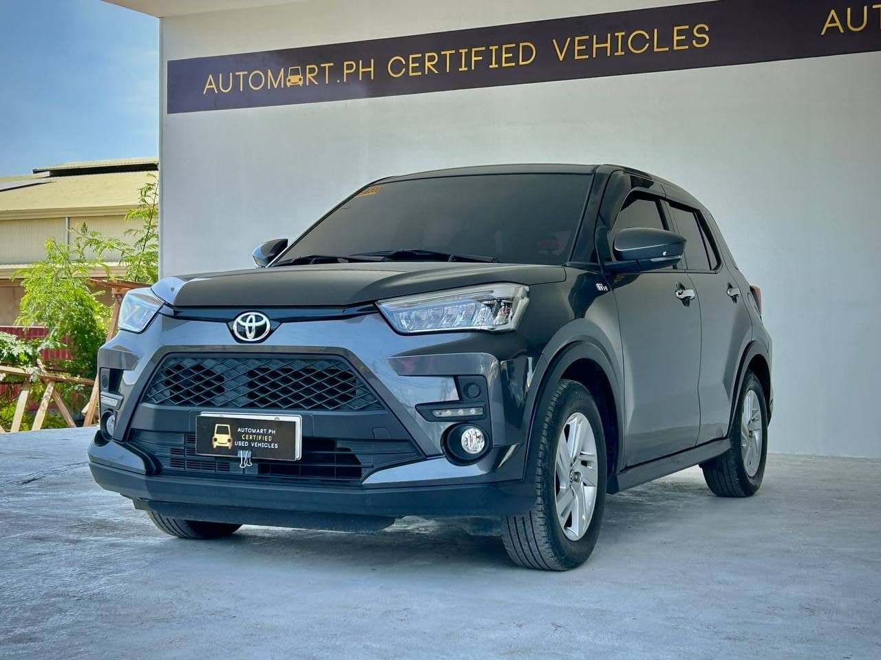 Car gallery image